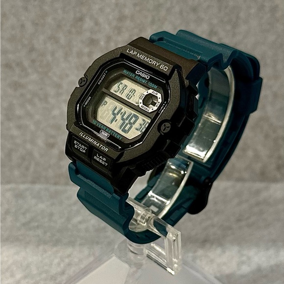 Casio Sports Watch - Picture 3 of 5